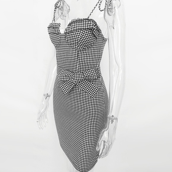 'Jacqueline' Dress - Picture 6 of 7